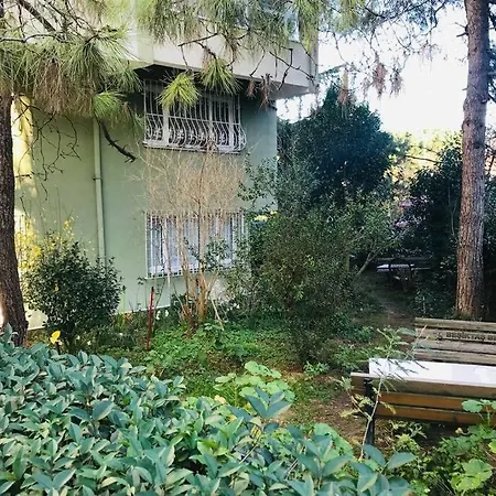 Apartment Etiler-Besiktas Luxury And Peaceful Garden Floor Istanbul