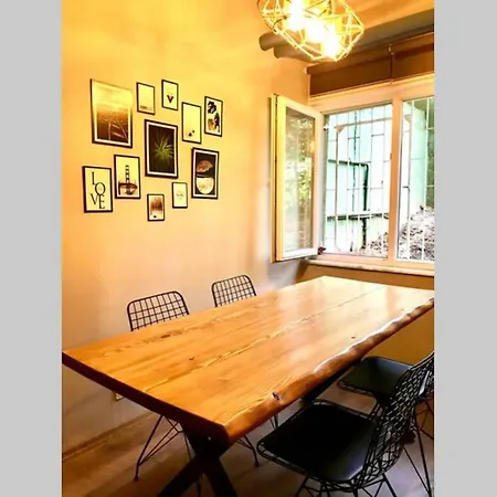 Etiler-Besiktas Luxury And Peaceful Garden Floor Apartment *